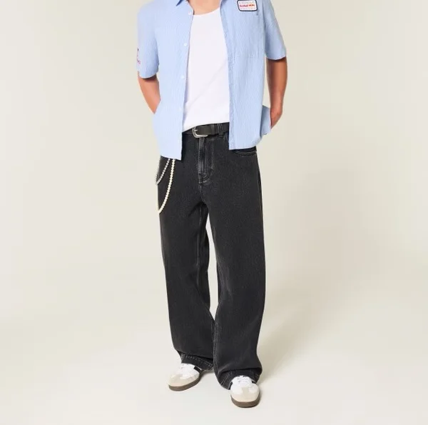 Light blue camp shirt outfit